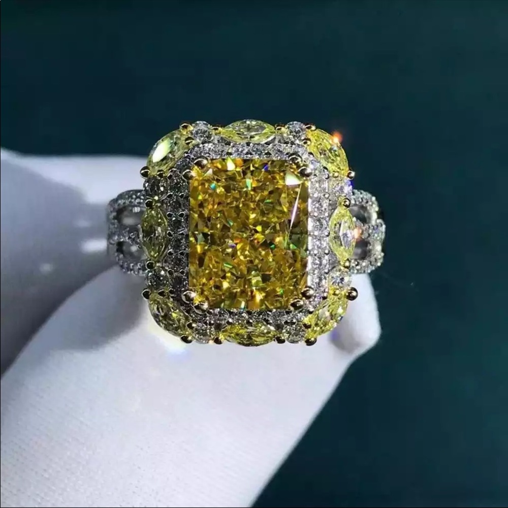 NEW 925 SILVER ROUND DIAMOND  RING - Picture 2 of 4